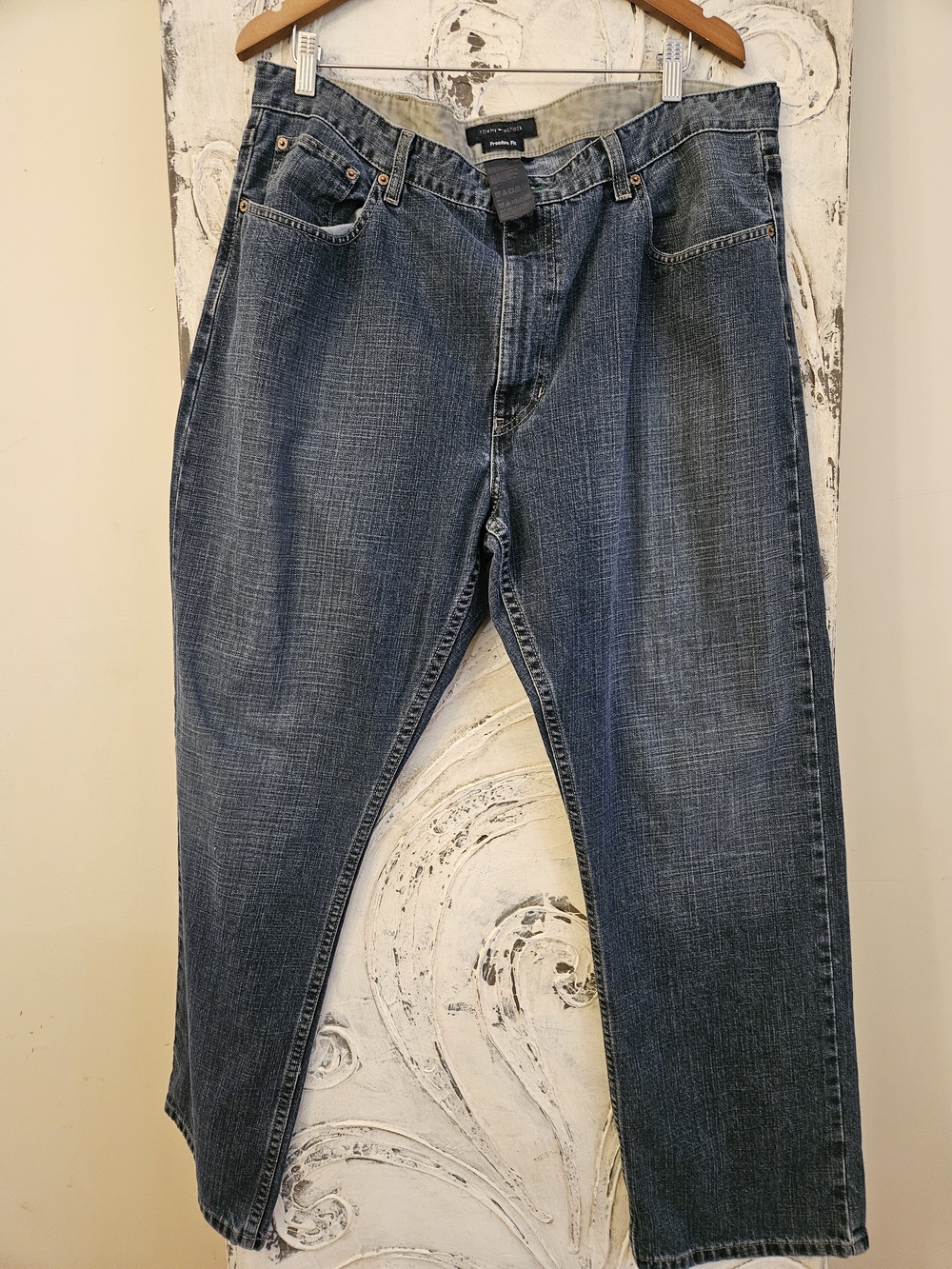 Tommy Hilfiger Relaxed Fit Dark Blue Men's Jeans